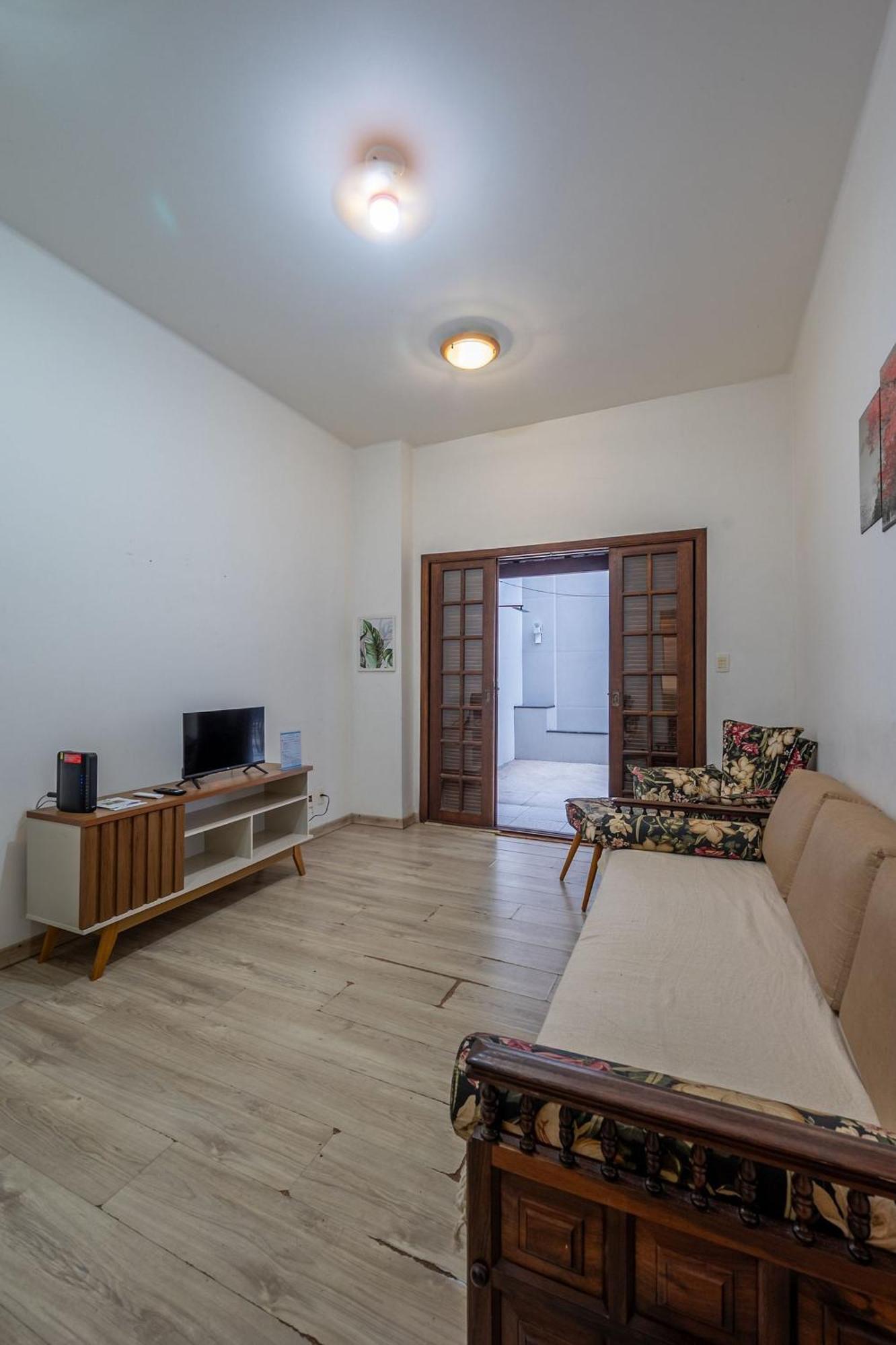 Apartamento Apto Em Copacabana Com Area Externa *